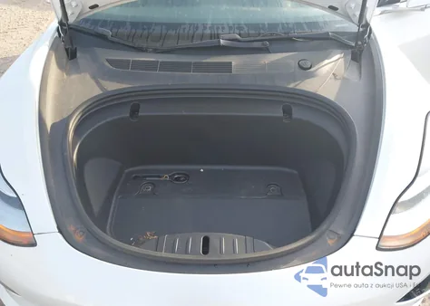 2020 Tesla Model 3 Standard Range Plus Rear-Wheel Drive/Standard Range Rear-Wheel Drive z USA, uszkodzony, nr VIN 5YJ3E1EA9LF659822